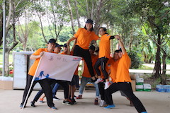 大学生拓展训练是学生与社会的沟通